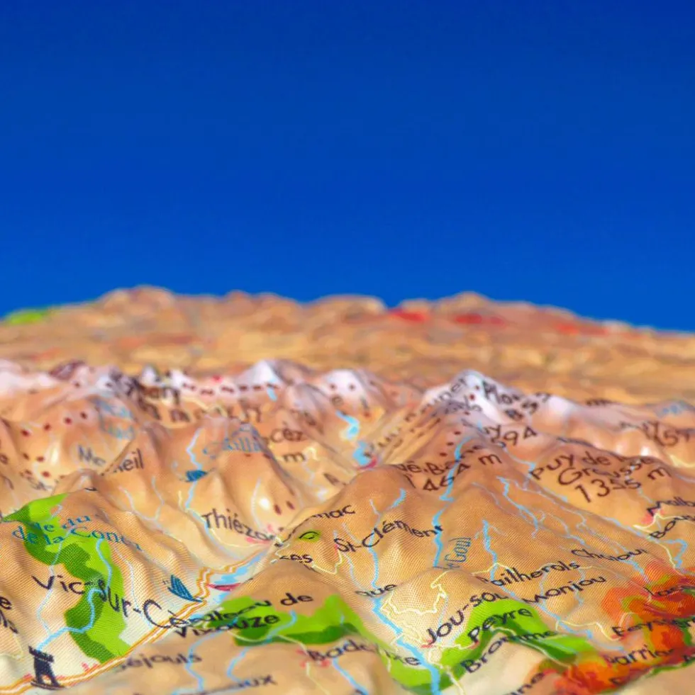 Le Cantal + Cornice