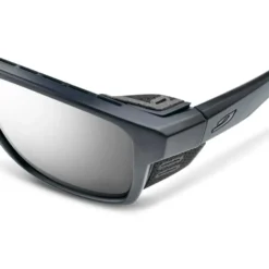 Occhiali da sole Julbo Shield M Translucide Mat Noir Spectron 4