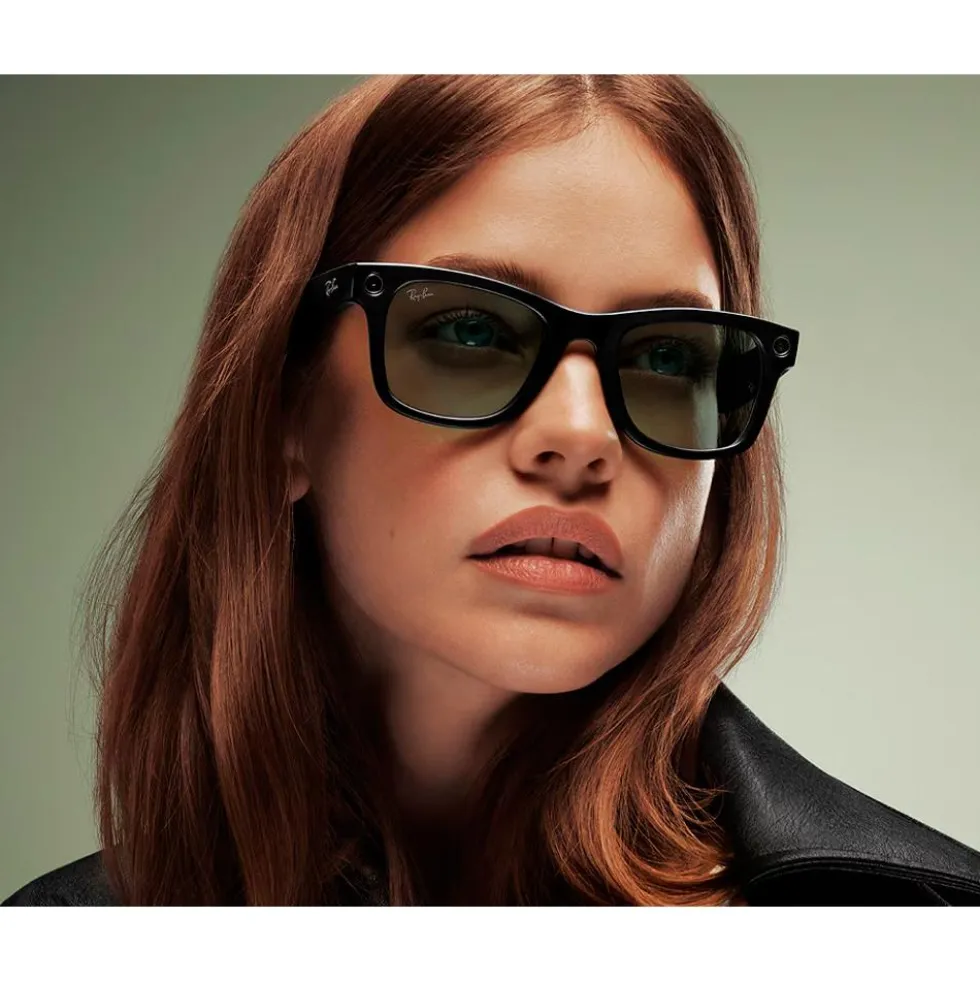 Occhiali da sole Ray Ban Meta Wayfarer Gen 2 Shiny Black Transitions Green Graphite Incolore