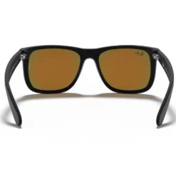 Occhiali da sole Ray Ban RB4165 Justin Color Mix Matte Rubber Black Mirror Red