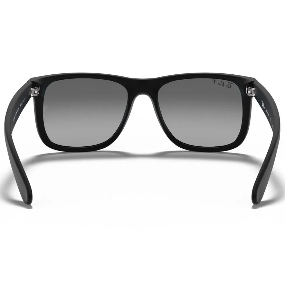 Occhiali da sole Ray Ban RB4165 Justin Classic Matte Rubber Black Light Grey Gradient Polar