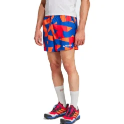 Pantaloncini da trail adidas Mt Light Short Aop Selubl Purrub Seimor Warc