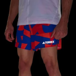 Pantaloncini da trail adidas Mt Light Short Aop Selubl Purrub Seimor Warc