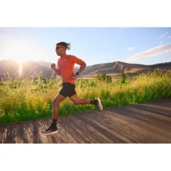 Pantaloncini da trail DARE2B Movement II Short Black