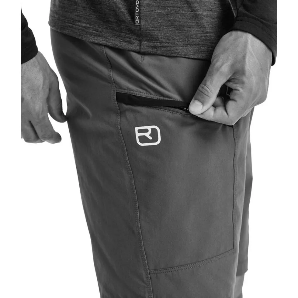 Pantaloncini da trekking Ortovox Pelmo Short M Black Raven
