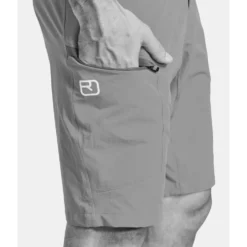 Pantaloncini da trekking Ortovox Pelmo Short M Black Raven