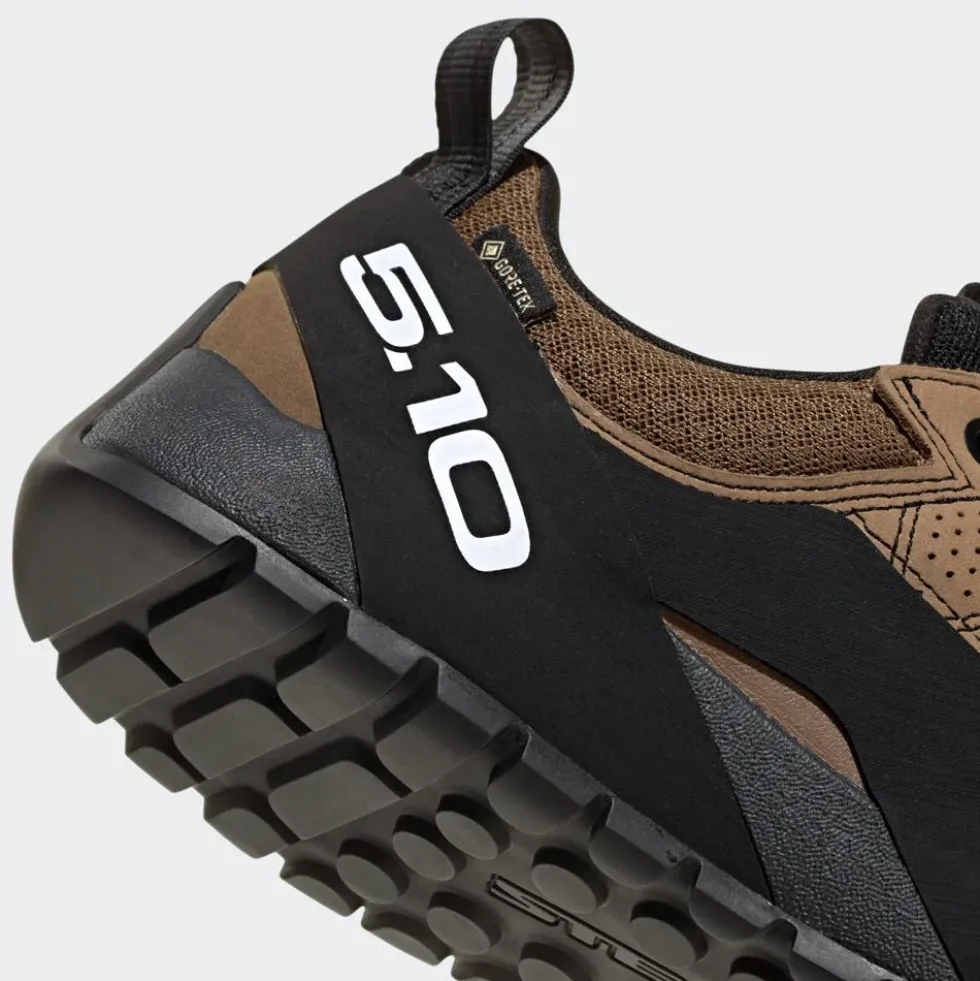 Scarpe da avvicinamento adidas Guidetennie Pro Gore-Tex Cardbo Ftwwht Cblack