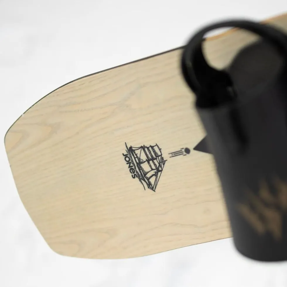 Tavola snowboard Jones Flagship Pro